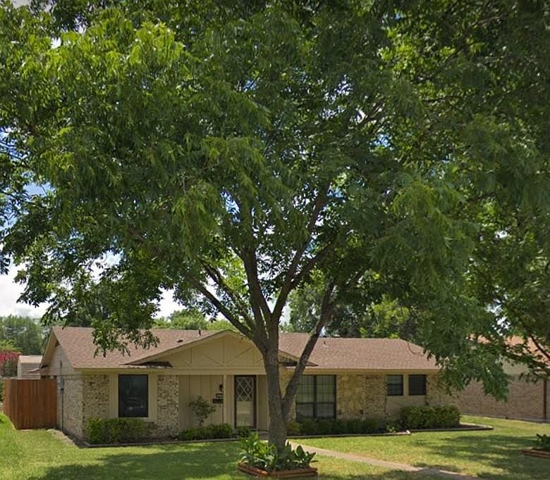 1st image of 3426 Point East Dr