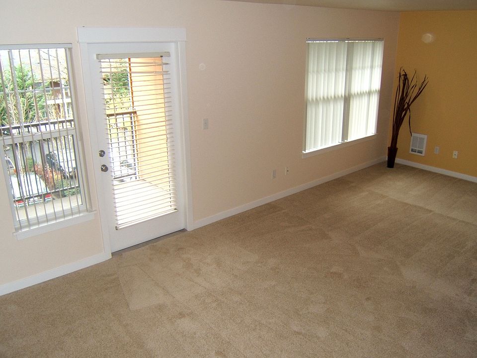 2nd image of 1105 SW 66th Ave APT 3217