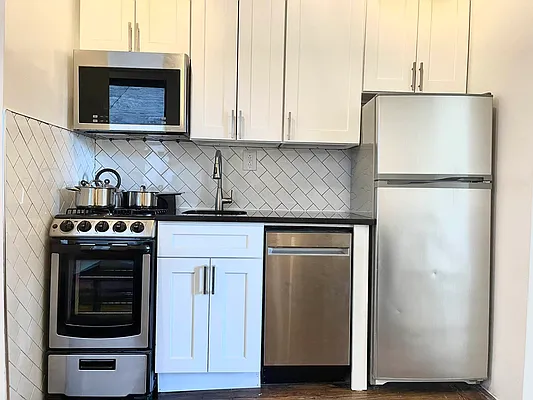 Rented by The Downtown LLC | media 24