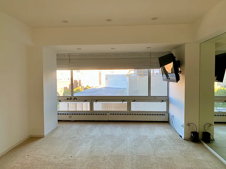 1177 California St #706 — Photo 1