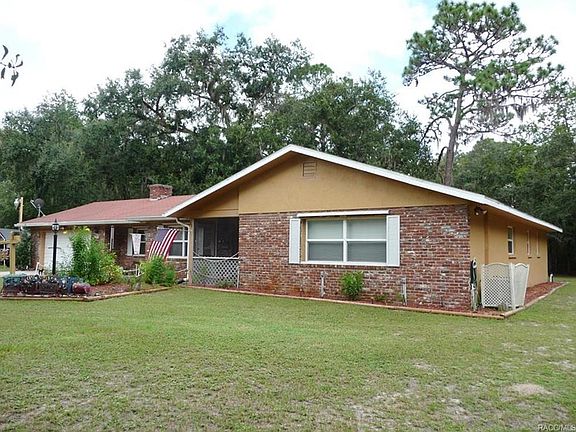 3rd image of 80 S Camellia Ave