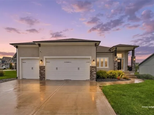 13403 W 181st Ter, Overland Park, KS 66013