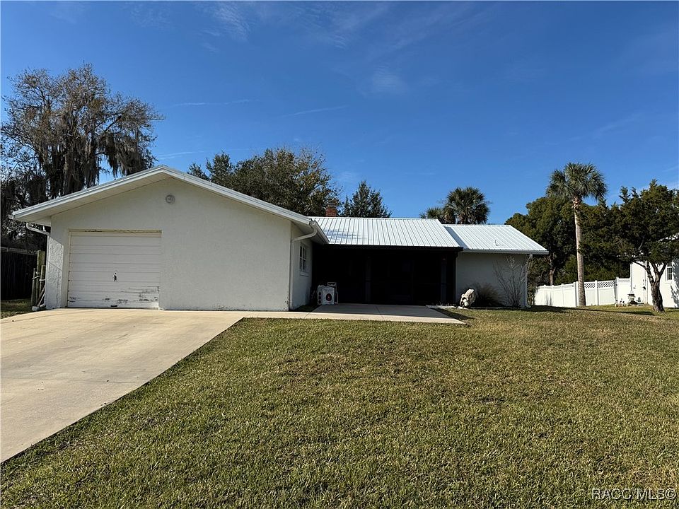 2nd image of 2236 N Watersedge Dr