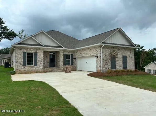 228 Copper Creek Dr, Clinton, MS 39056