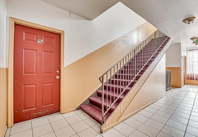 213 Hall Ave #5 — Photo 2