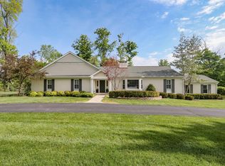 8130 S Clippinger Dr, Indian Hill, OH 45243