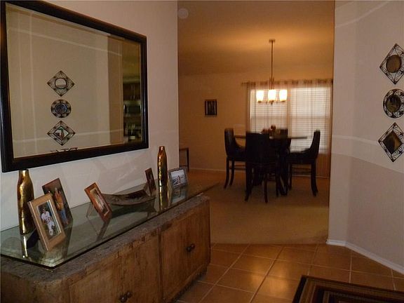 5th image of 1007 Seminole Ln