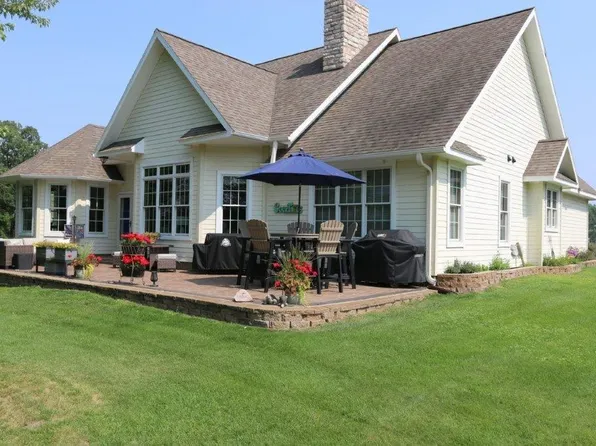 1007 Links Way N, Perham, MN 56573