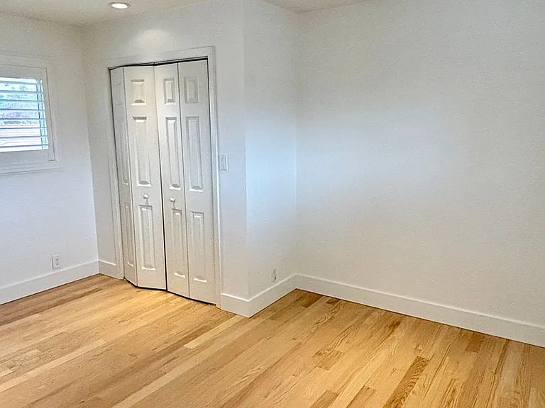5464 Anselmo Ct — Photo 34