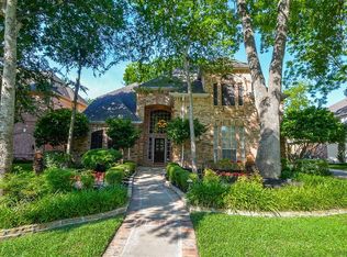 7518 Old Bridge Ct, Sugar Land, TX 77479