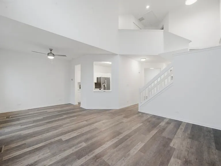 3027 Anton Dr — Photo 4