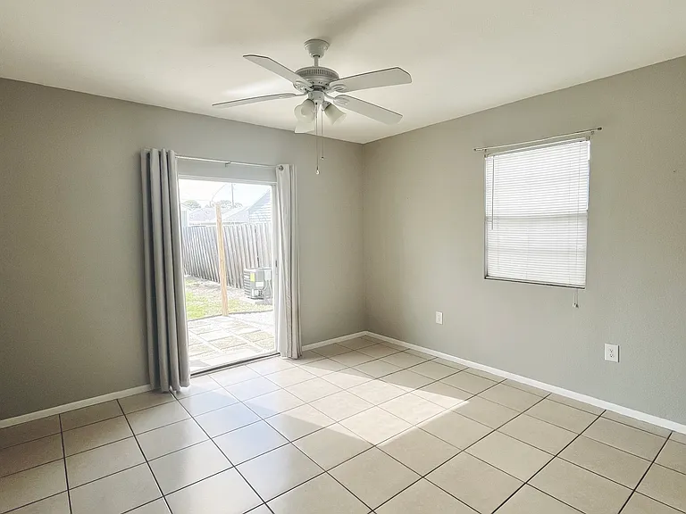 8810 Vamo Rd #8810 — Photo 5