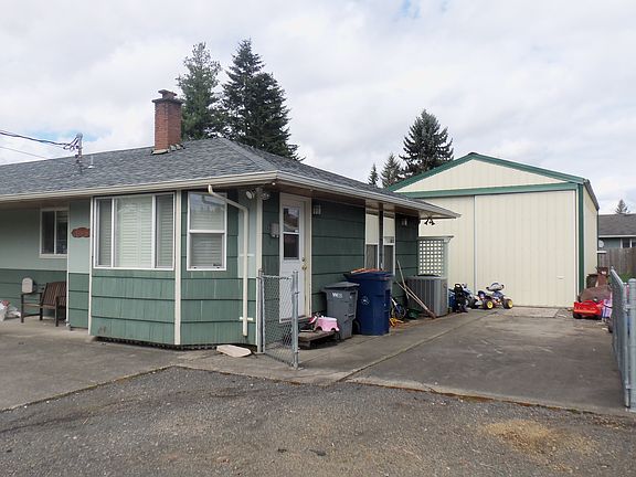 2nd image of 5011 86th Pl NE