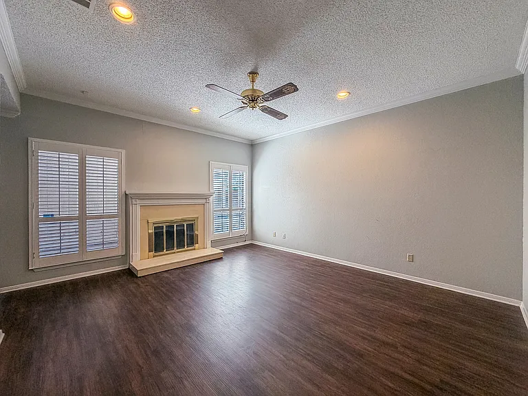 5128 Ledgestone Dr — Photo 8