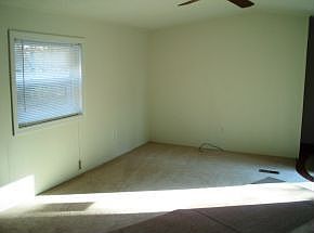 4th image of 9 Charleston Ave
