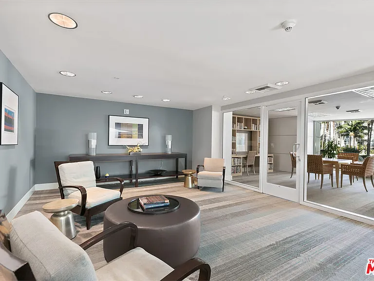 13600 Marina Pointe Dr #1507 — Photo 33