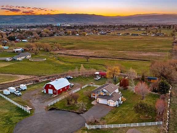 2nd image of 361 Cascadia Lane