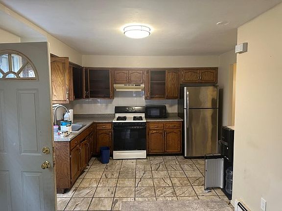 2nd image of 3942 Duryea Ave Floor 1