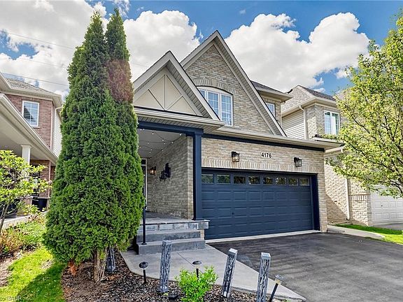 3rd image of 4176 Saunders Cres
