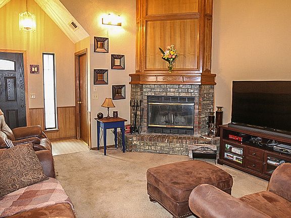 4th image of 1129 SW 99th Ter