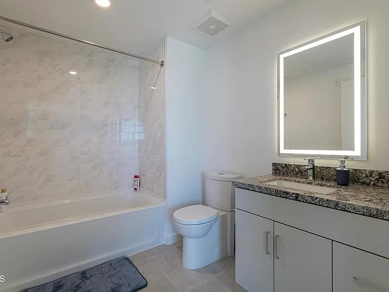 18900 Parthenia St #319 — Photo 19