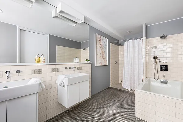 Rented by Douglas Elliman | media 19