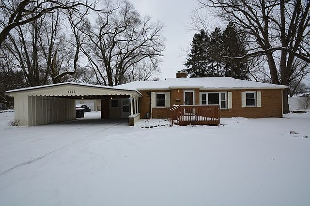 1st image of 3217 E 73rd Ave