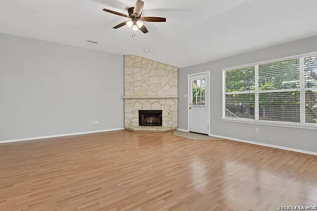 6635 Shady Bend Dr — Photo 4