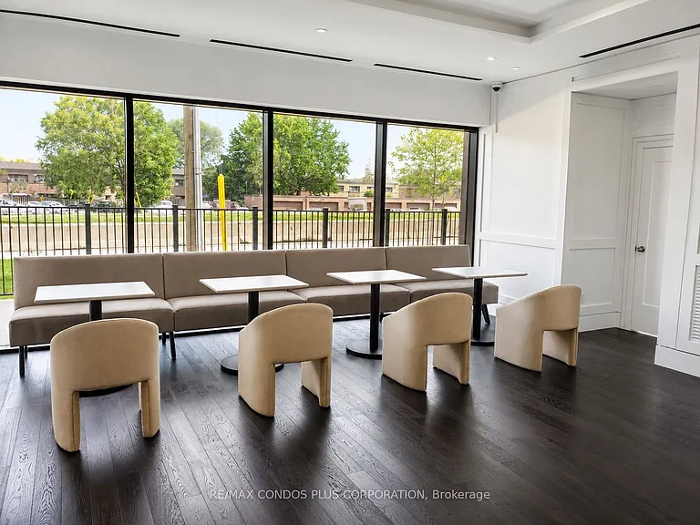 4010 Eglinton Ave W #424 — Photo 15