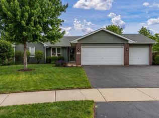 3229 Grand Cape Ct, Rockford, IL 61109