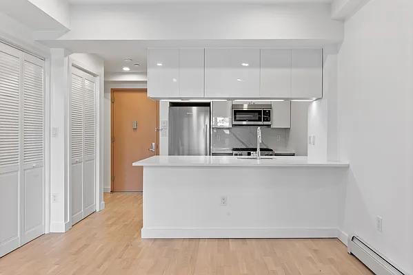 Rented by Living New York | media 26