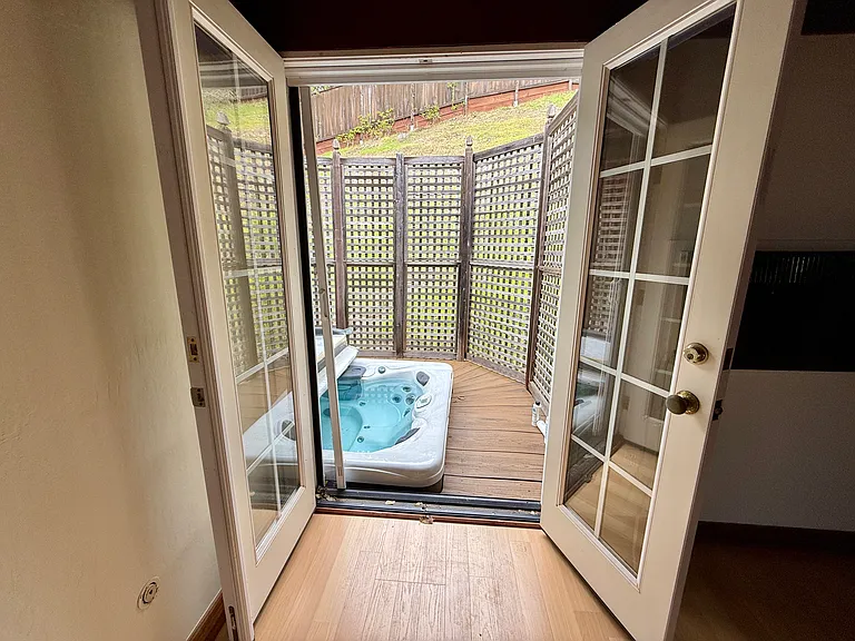 76 Dominican Dr — Photo 15