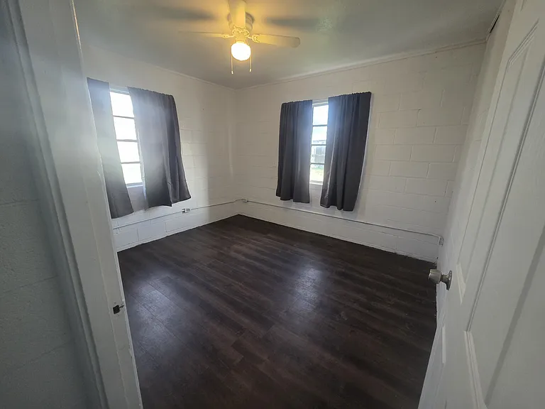 1910 Yuma Ave #1 — Photo 4