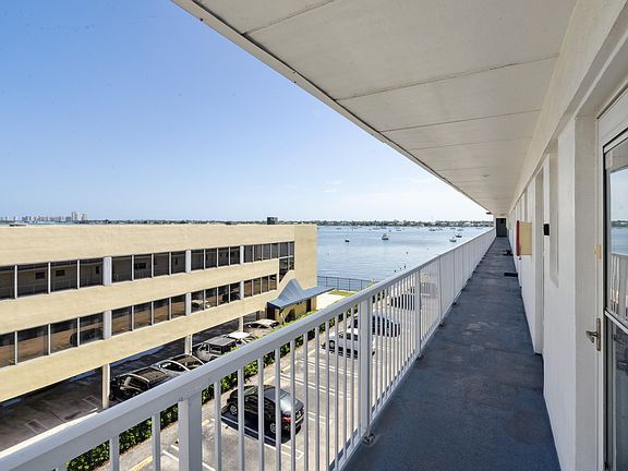2nd image of 4500 N Flagler Drive #B20