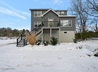 208 Phillips Rd, Clifton Township, PA 18424