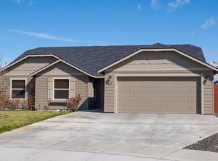 405 Crawford Ln, Moses Lake, WA 98837