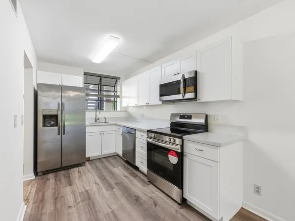 1250 S Military Trail #1612, Deerfield Beach, FL 33442