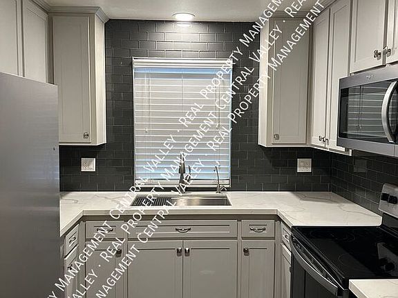 4th image of 863 La Playa Ct