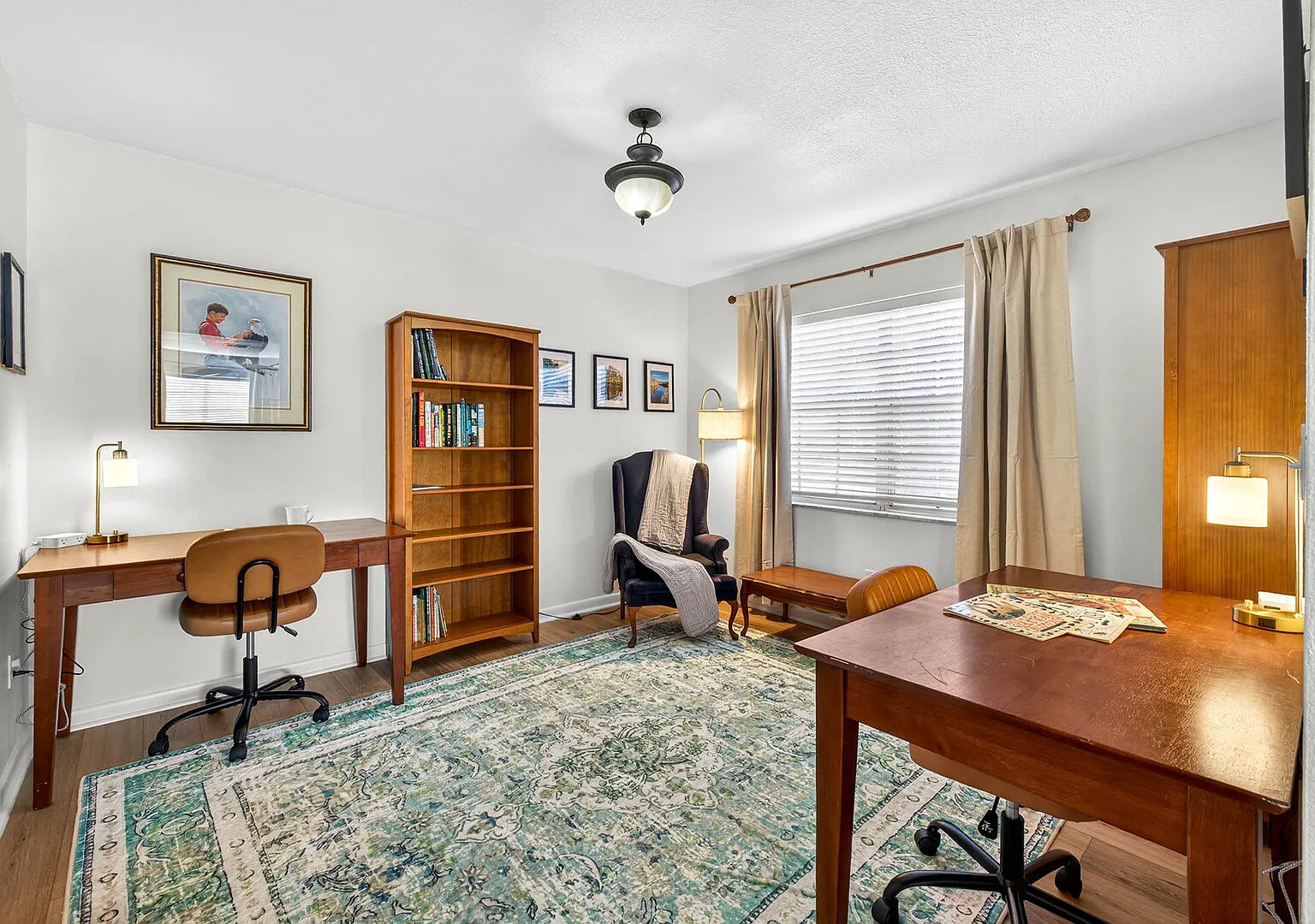 The Terrace Hideaway 3BR WFH, Sleeps 6 — Photo 4