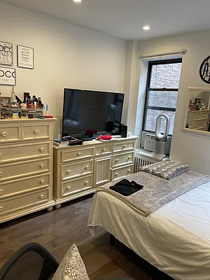 Rented by CNYC Apartments | media 25