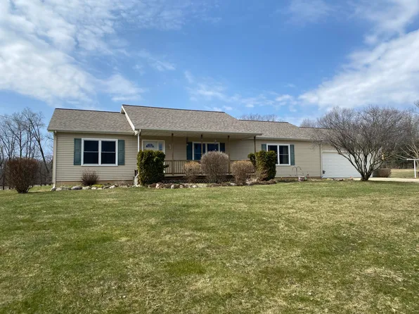 1001 W Goose Lake Rd, Jonesville, MI 49250