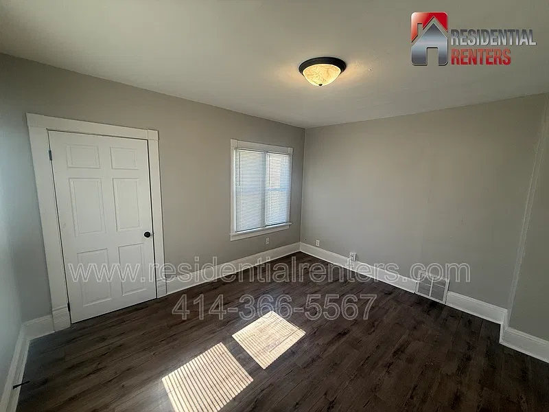 1 bed, 1.0 bath, $995 — Photo 4