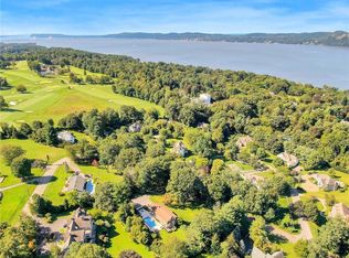 212 Ridgecrest Rd, Briarcliff Manor, NY 10510