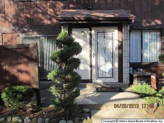 2nd image of 101 Pierpont Pl