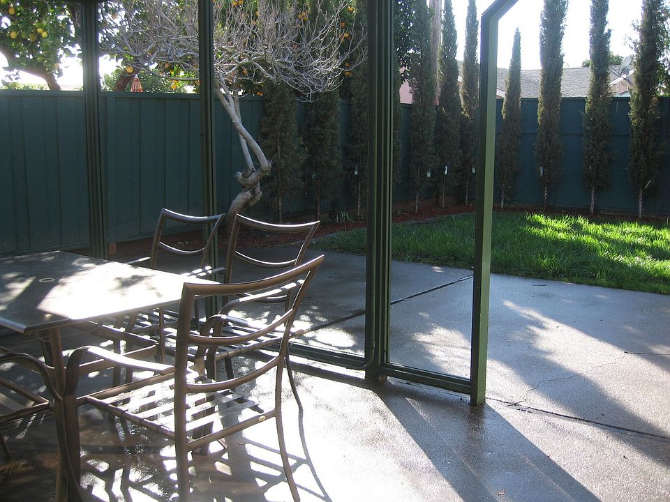 2nd image of 25535 Calaroga Ave