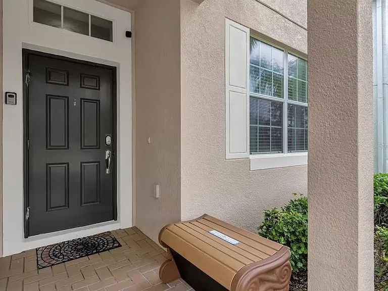 8802 Bamboo Palm Ct — Photo 4