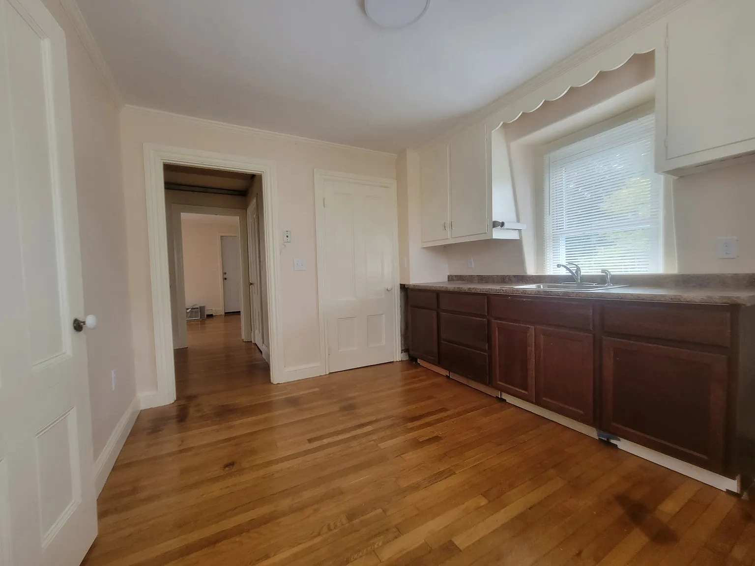 1 bed, 650 sqft, $1,890 — Photo 2