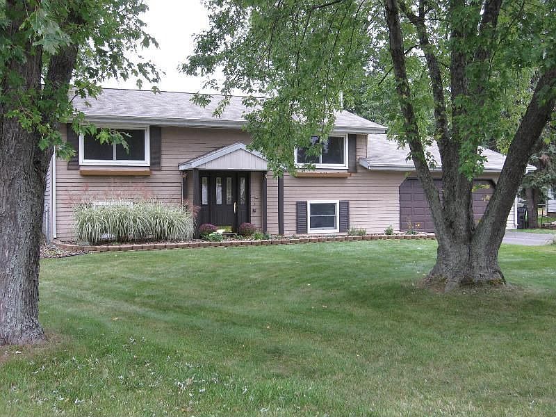 1st image of 4050 Glenorchard Dr