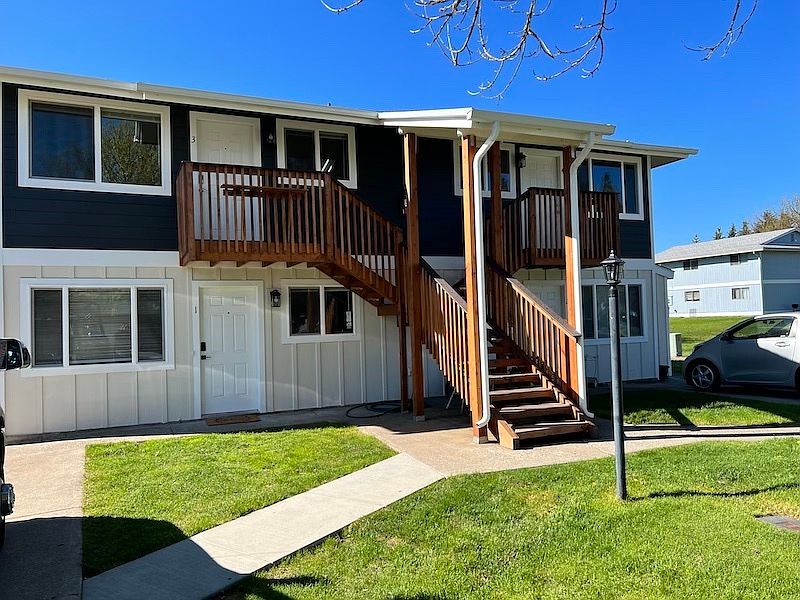 1st image of 12206 E Lenora Dr #1