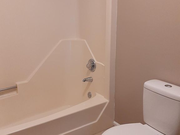 5th image of 7005 Trevor Ln